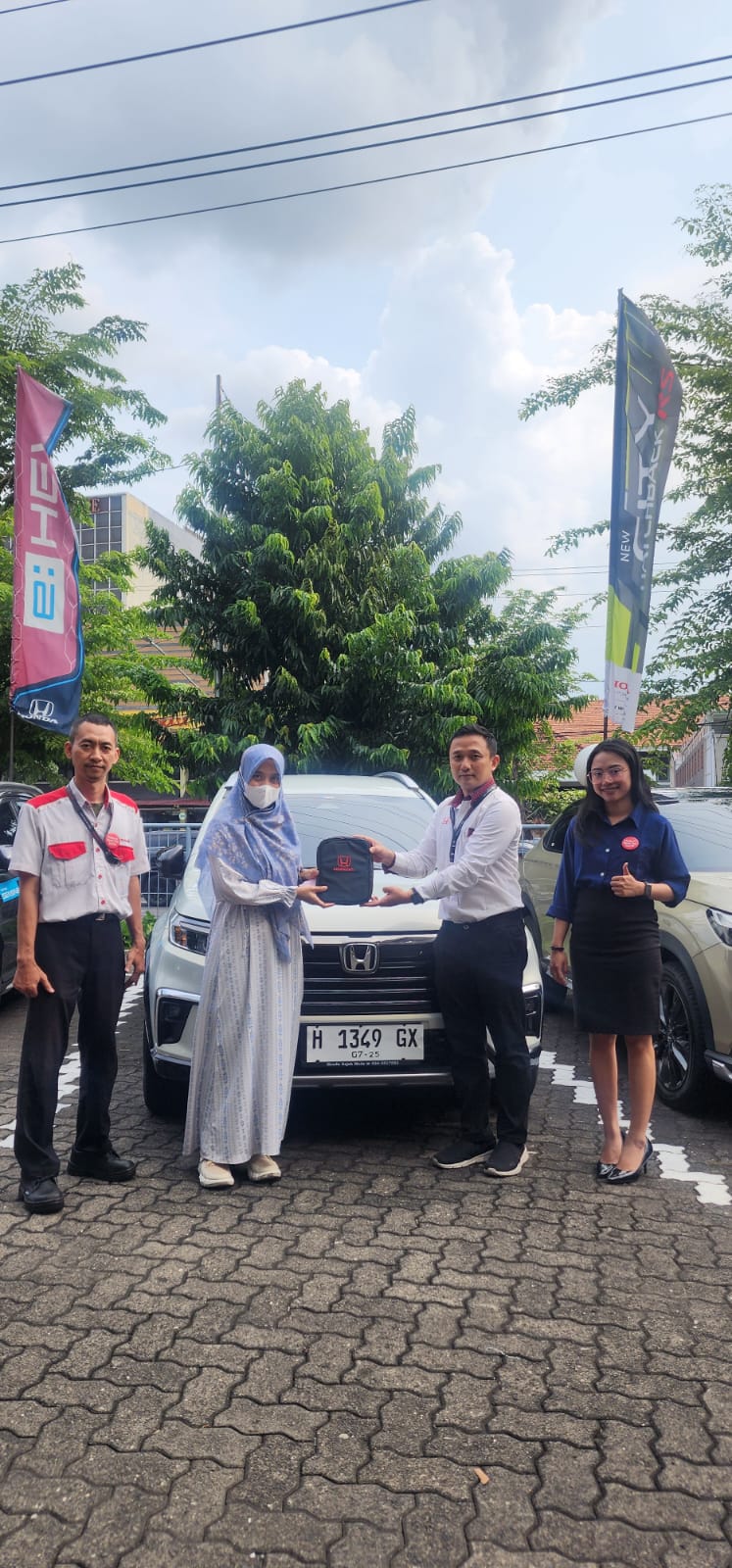 Serah Terima Ibu Siti Nurhaliza